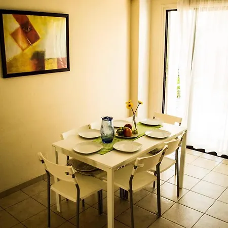 Σπίτι διακοπών Liuda,3 Bedroom With Compool Βορόκλινη