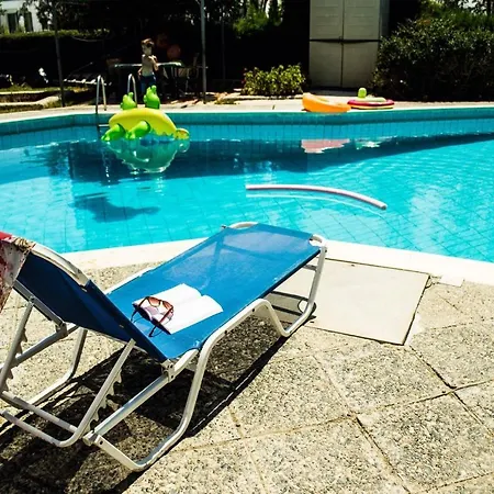 Liuda,3 Bedroom With Compool * Βορόκλινη