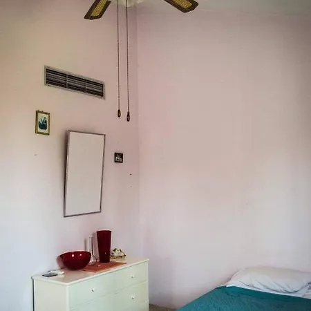 Liuda,3 Bedroom With Compool Σπίτι διακοπών Βορόκλινη