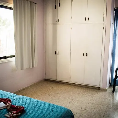 Prázdninový dům Liuda,3 Bedroom With Compool Voroklini