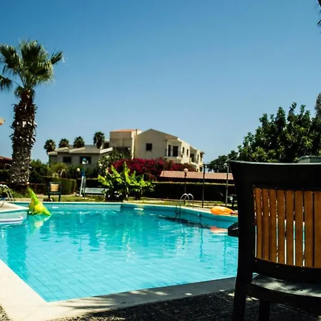 Nyaraló Liuda,3 Bedroom With Compool *