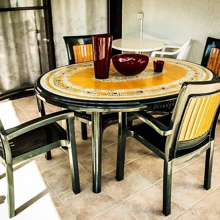 Liuda,3 Bedroom With Compool Prázdninový dům