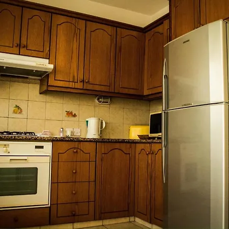 Liuda,3 Bedroom With Compool Prázdninový dům *